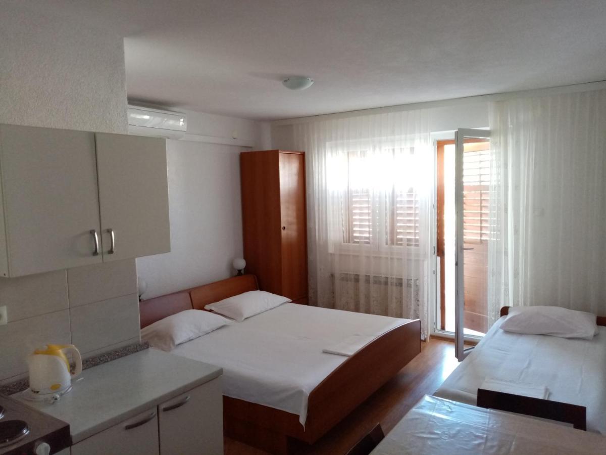 Apartments Iva Baška Voda المظهر الخارجي الصورة