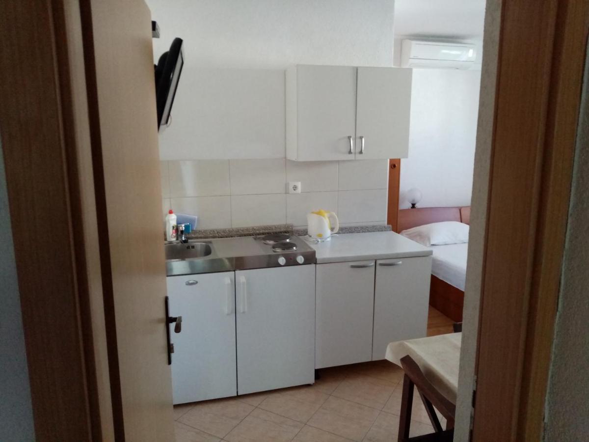 Apartments Iva Baška Voda المظهر الخارجي الصورة
