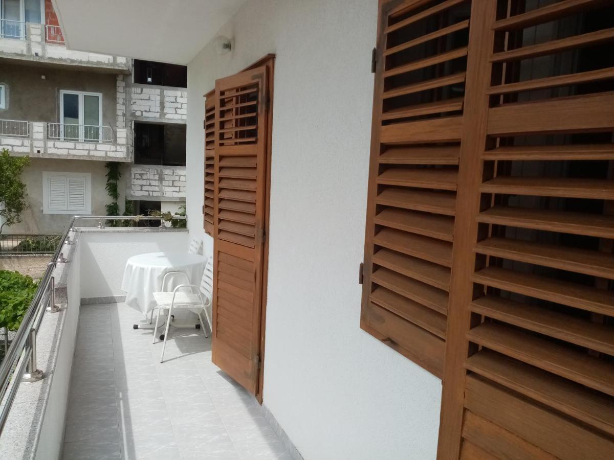 Apartments Iva Baška Voda المظهر الخارجي الصورة