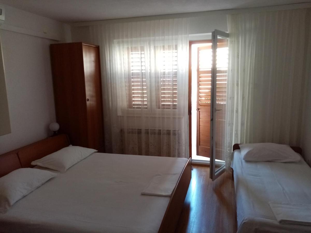 Apartments Iva Baška Voda المظهر الخارجي الصورة