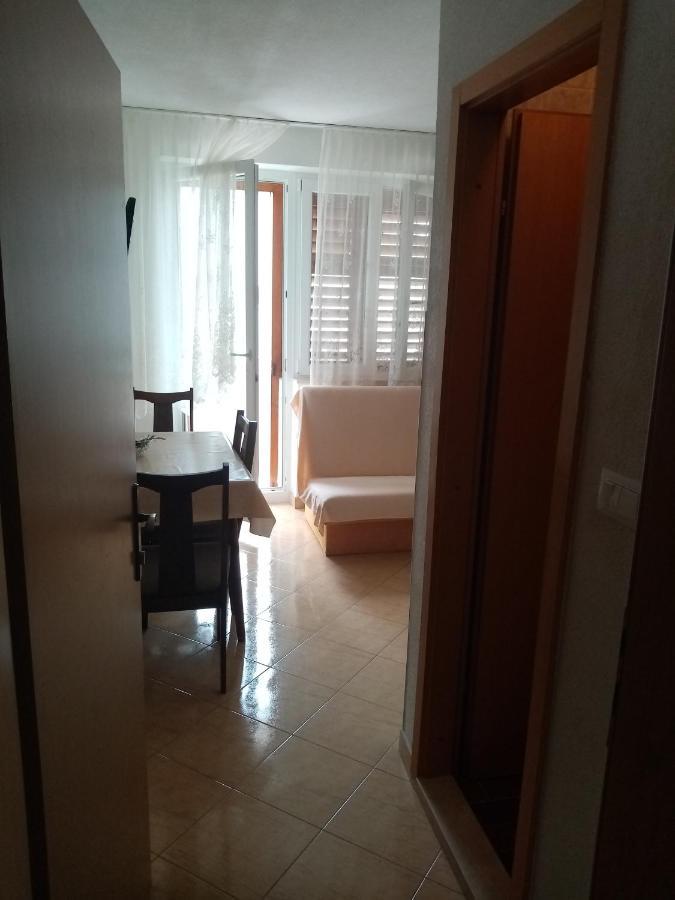 Apartments Iva Baška Voda المظهر الخارجي الصورة